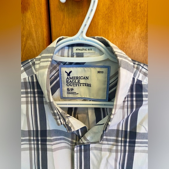 American Eagle button up shirt - Picture 2 of 3
